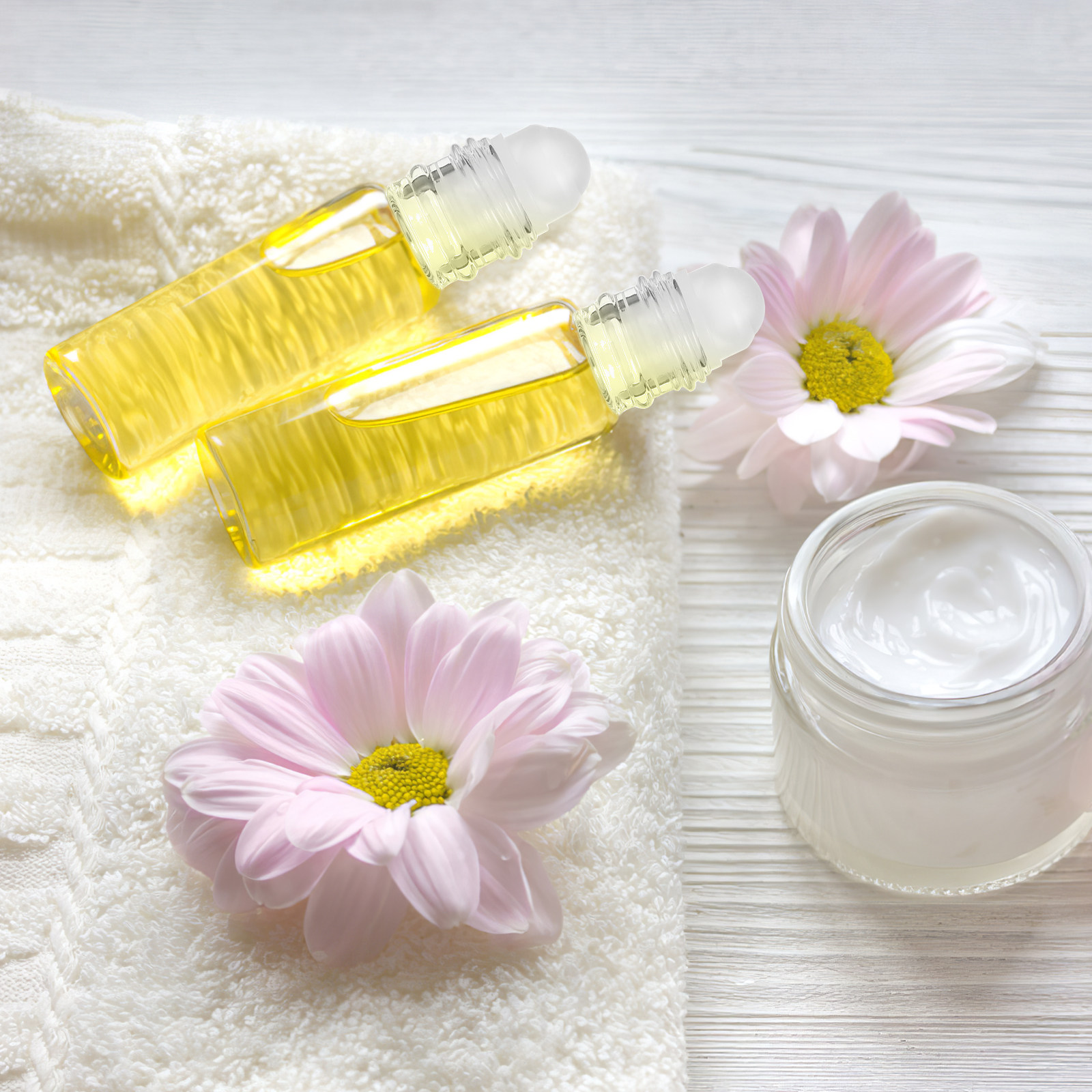 12Pcs 5Ml Glass Essential Oil  - On Perfume & Fragrance Kota Bogor のレビューと価格